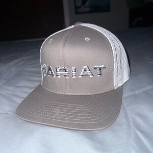 Ariat Men's Beige and White Mesh Cap